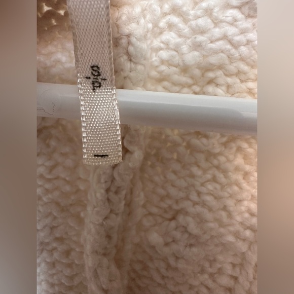 Free People asymmetrical bottom Cream Cable Knit Sweater - Picture 6 of 8